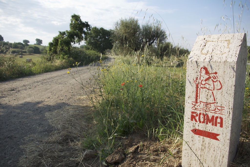 Sur la Via Francigena Sur la Via Francigena